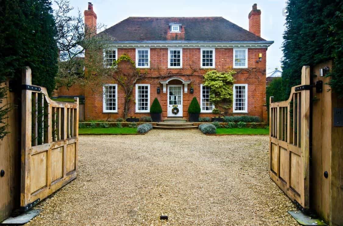 Elegant Traditional Architecture